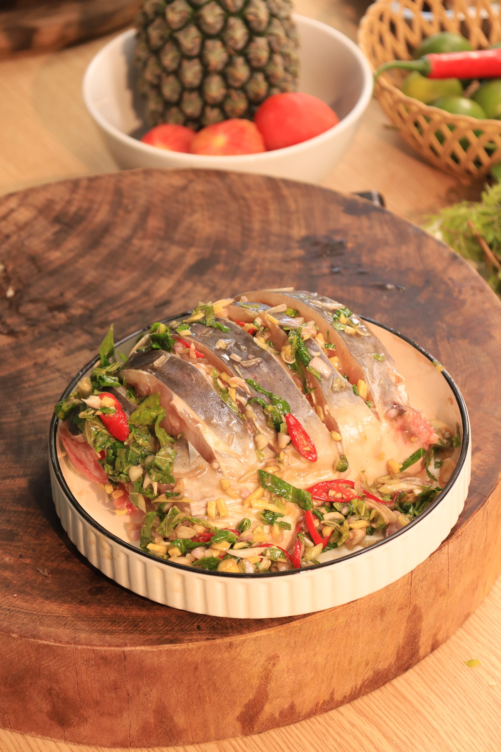 Cá trắm đen om dứa Sông Đà chua ngọt đậm đà